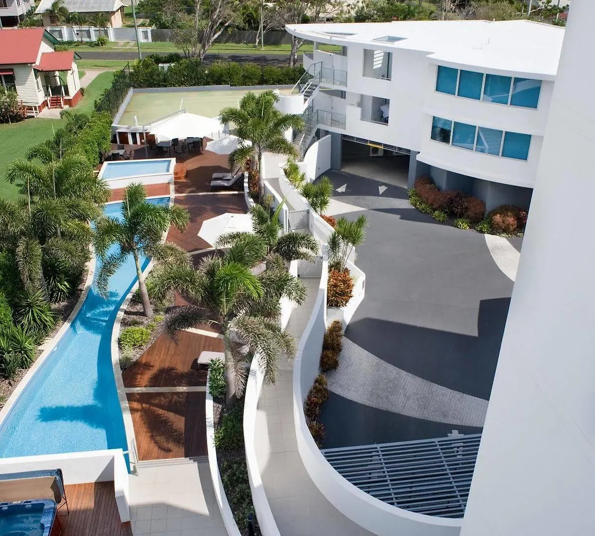 Resort Manta Bargara Hotel