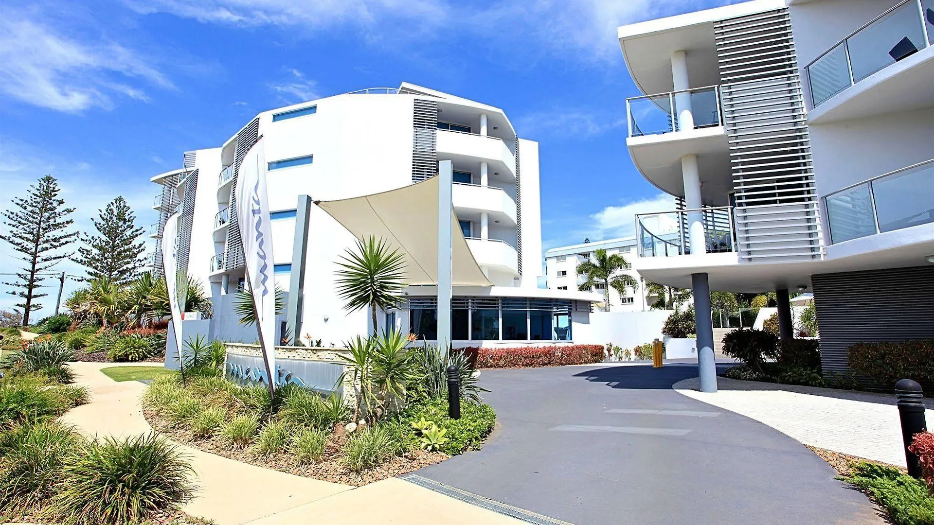 Manta Bargara Hotel Australia