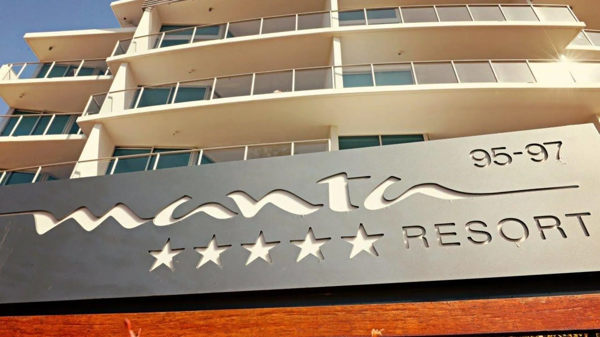 Manta Bargara Hotel Australia